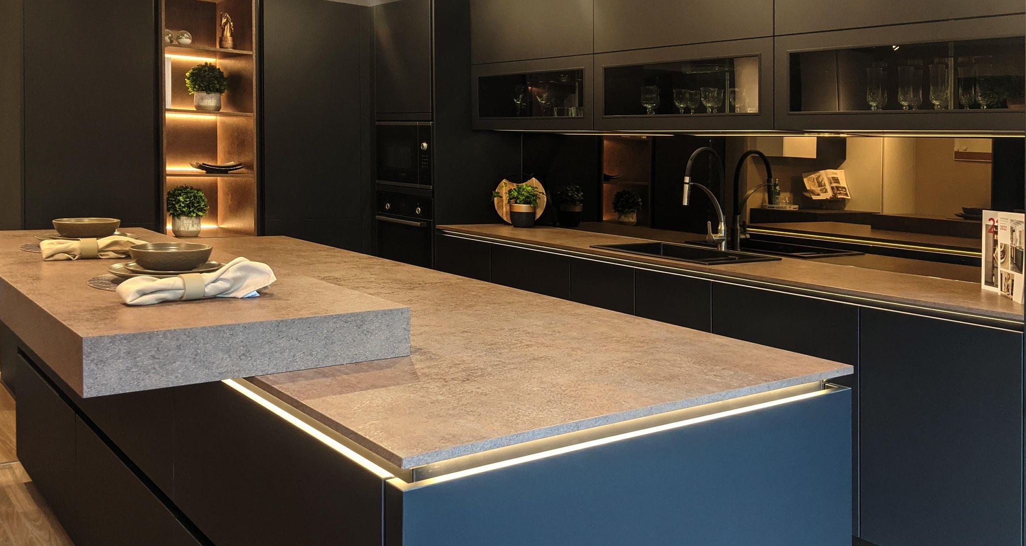 Outdoor entertaining with architectural windows